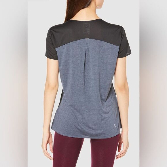 On running cloud performing black and grey shirt size M - Picture 9 of 14